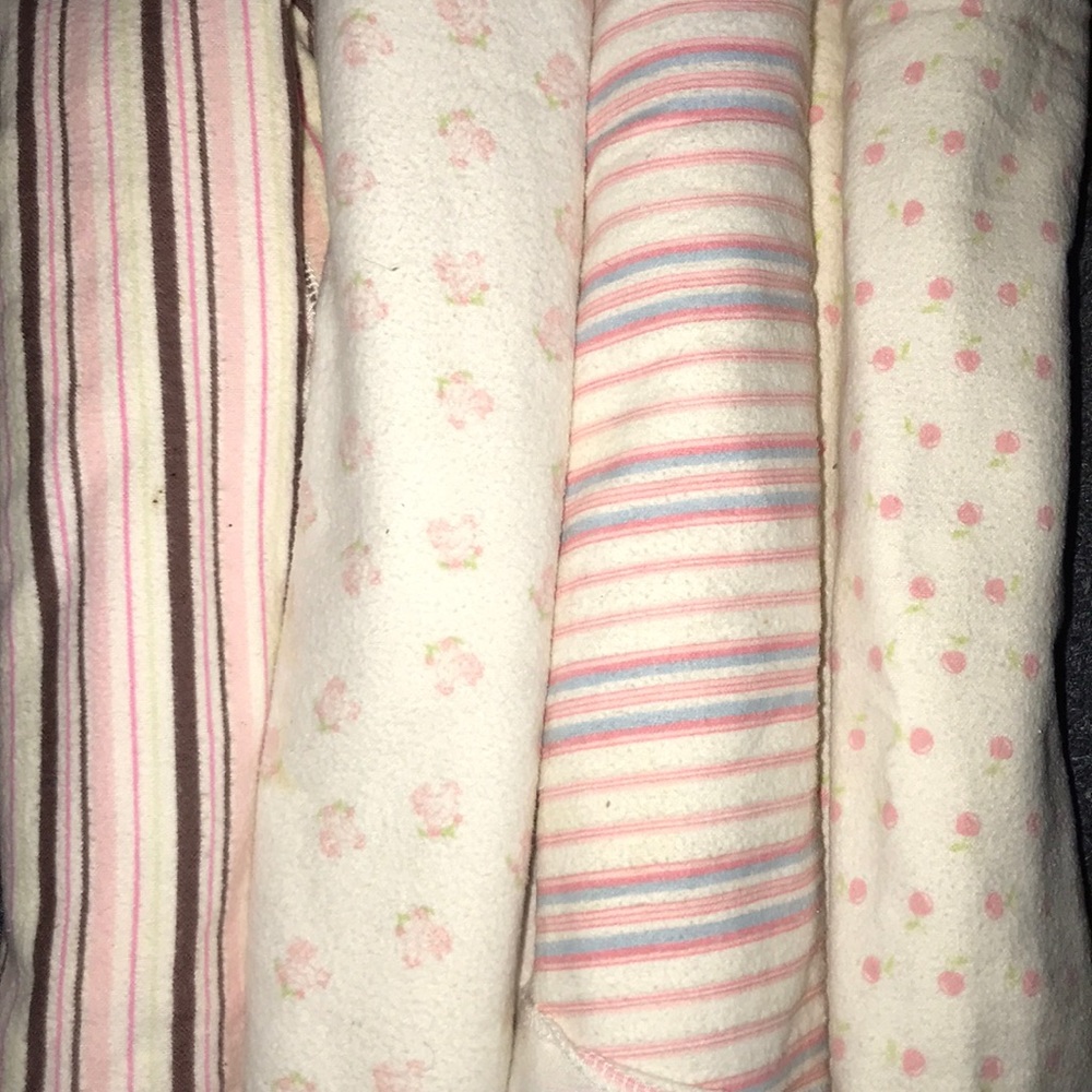 4pc of Amy Coe and Carter’s baby blankets